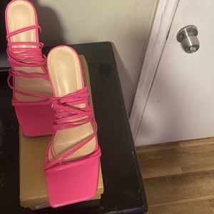 Brand- shein & size 10.5 (EUR42)